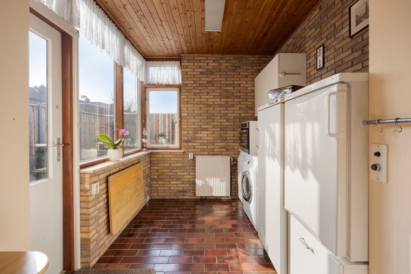 Spacious Family Home in Green Loosdrecht with South-Facing Garden — 15