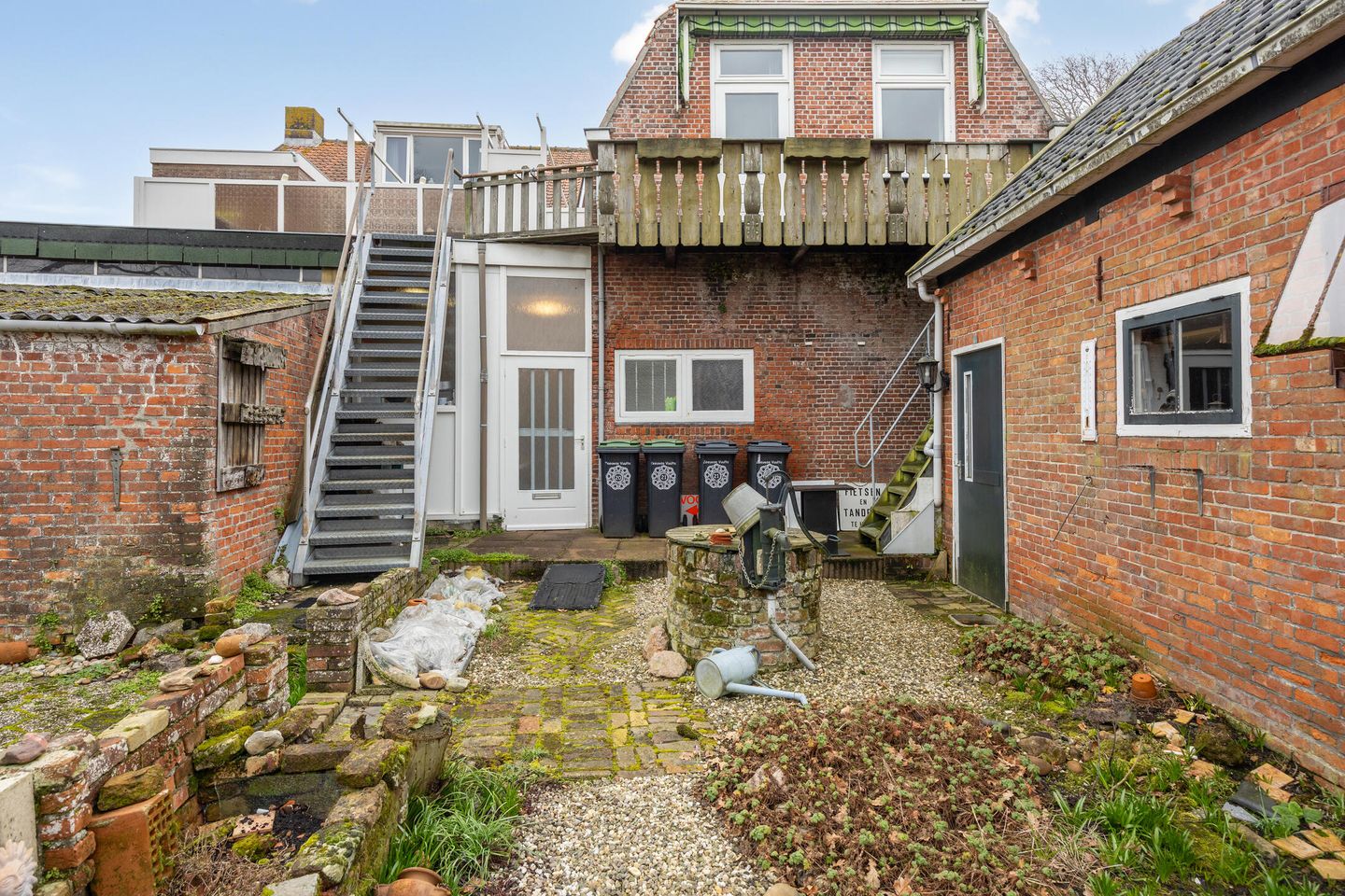 Photo 10 of Dorpsplein 21