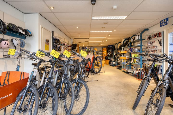 Photo 2 of Dorpsplein 21