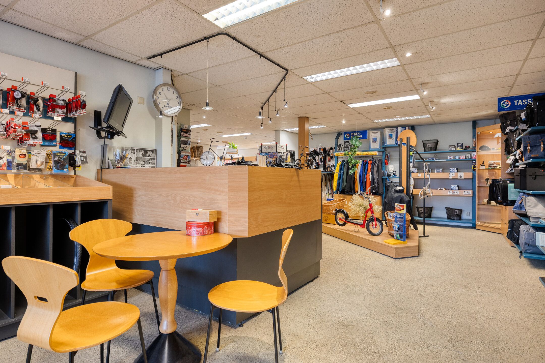 Photo 3 of Dorpsplein 21