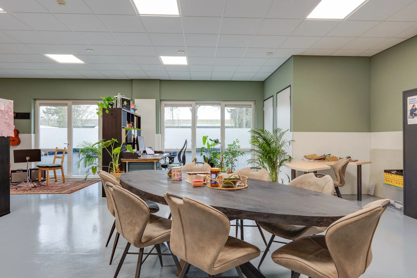 Bekijk foto 4 van Zilverlinde 24