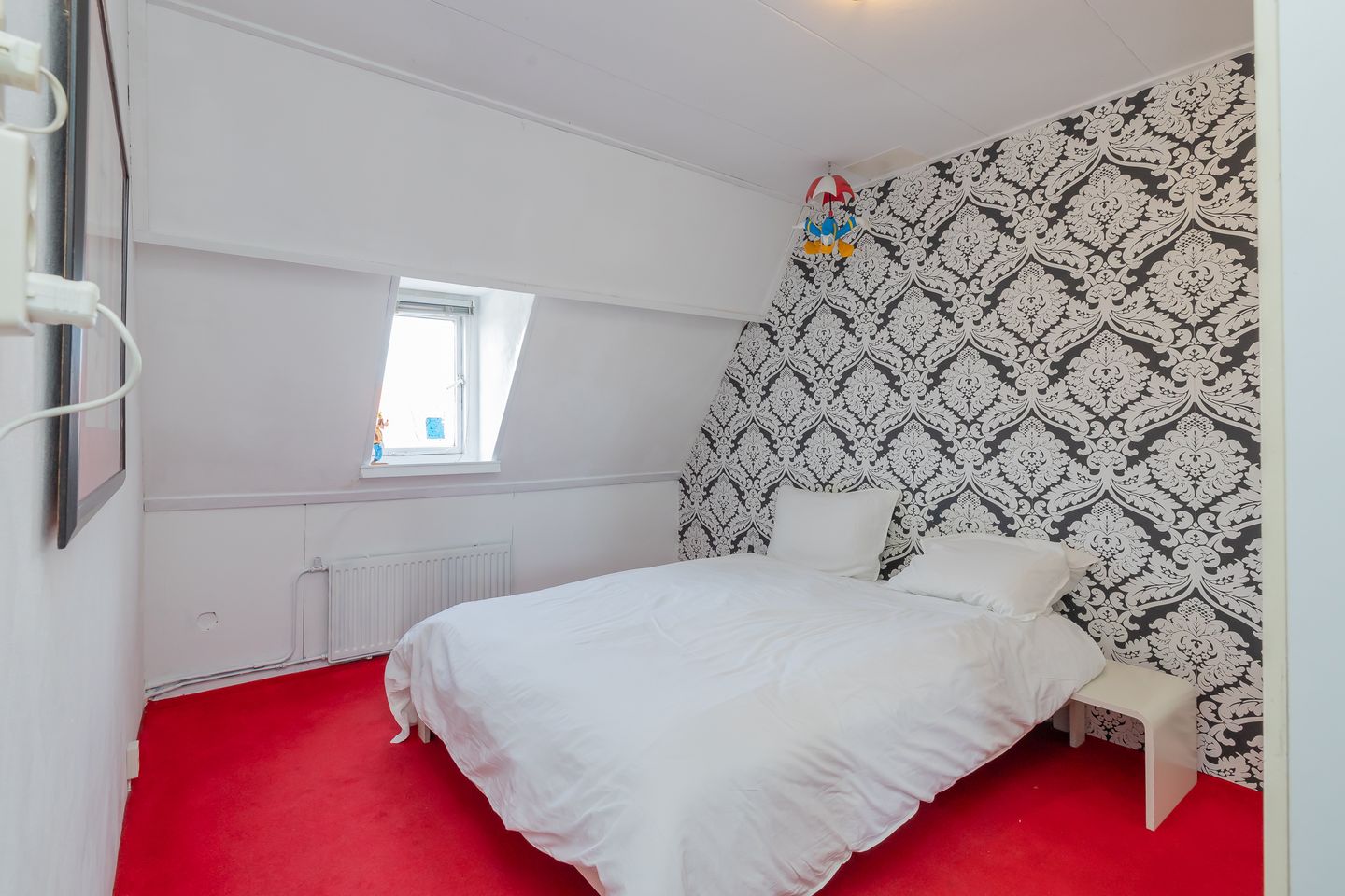 Spacious 1920s Upper Apartment with 4 Bedrooms and Balcony in IJmuiden — 14
