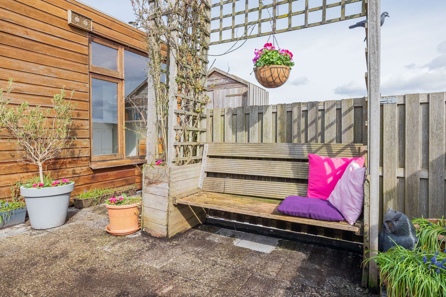 Spacious 1920s Upper Apartment with 4 Bedrooms and Balcony in IJmuiden — 20