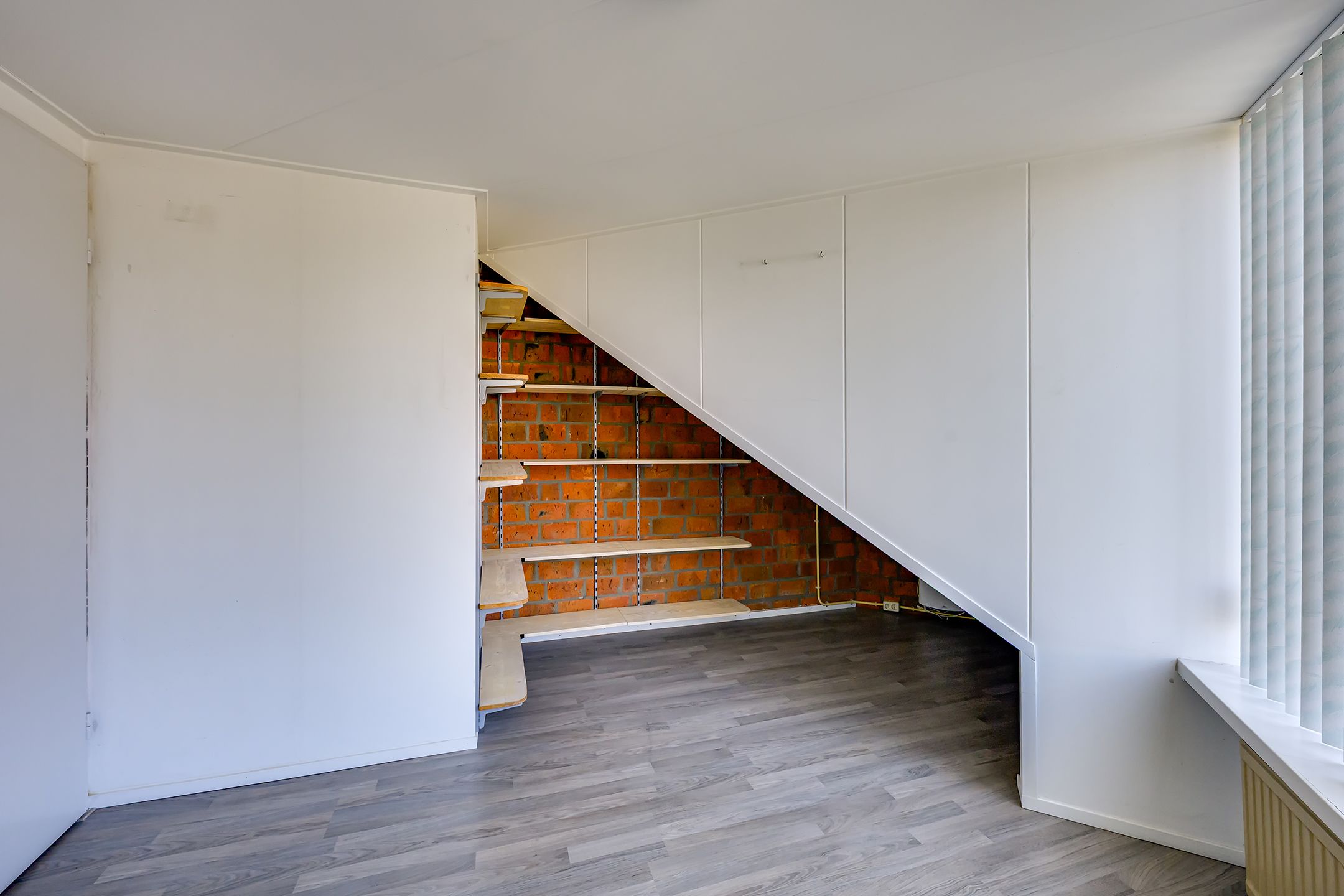 Spacious semi-detached house in a beautiful green environment — 64