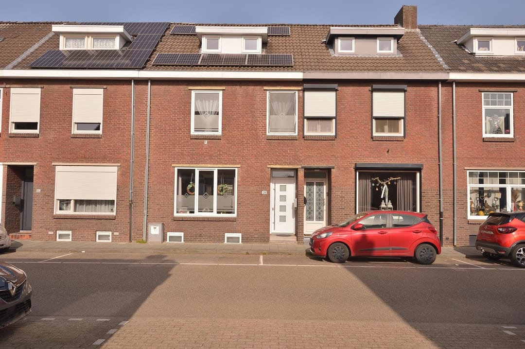 Photo 1 of Schoolstraat 28