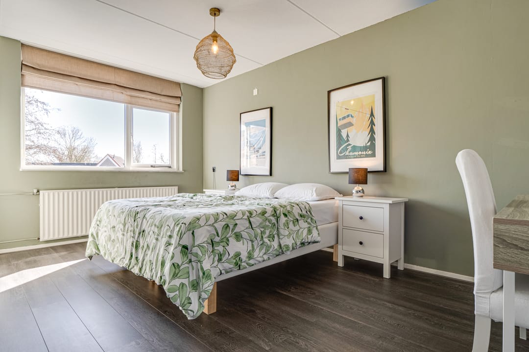 Spacious and Well-Maintained Family Home with 4 Bedrooms and Sunny South-Facing Garden in Zuid-Scharwoude — 13