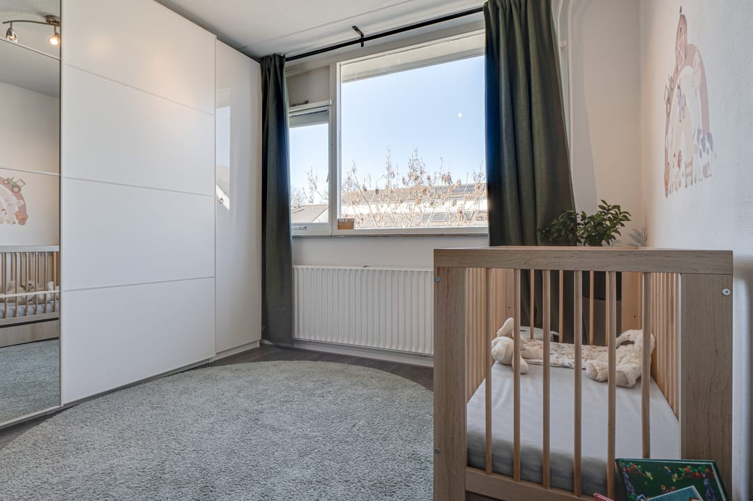 Spacious and Well-Maintained Family Home with 4 Bedrooms and Sunny South-Facing Garden in Zuid-Scharwoude — 17