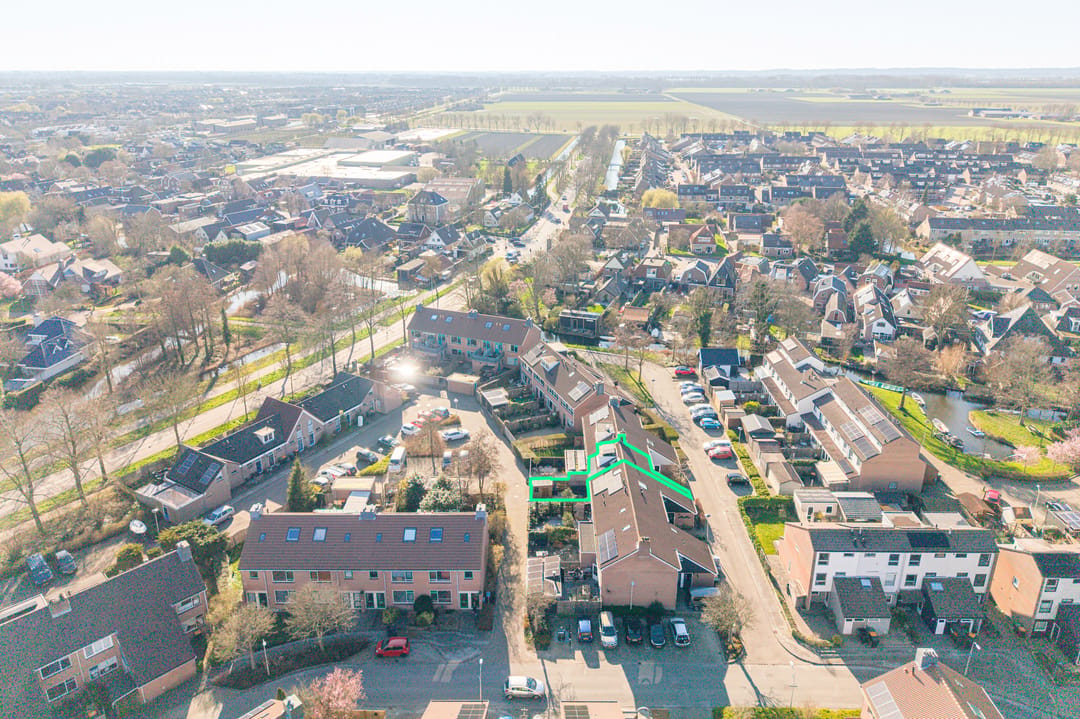 Spacious and Well-Maintained Family Home with 4 Bedrooms and Sunny South-Facing Garden in Zuid-Scharwoude — 37