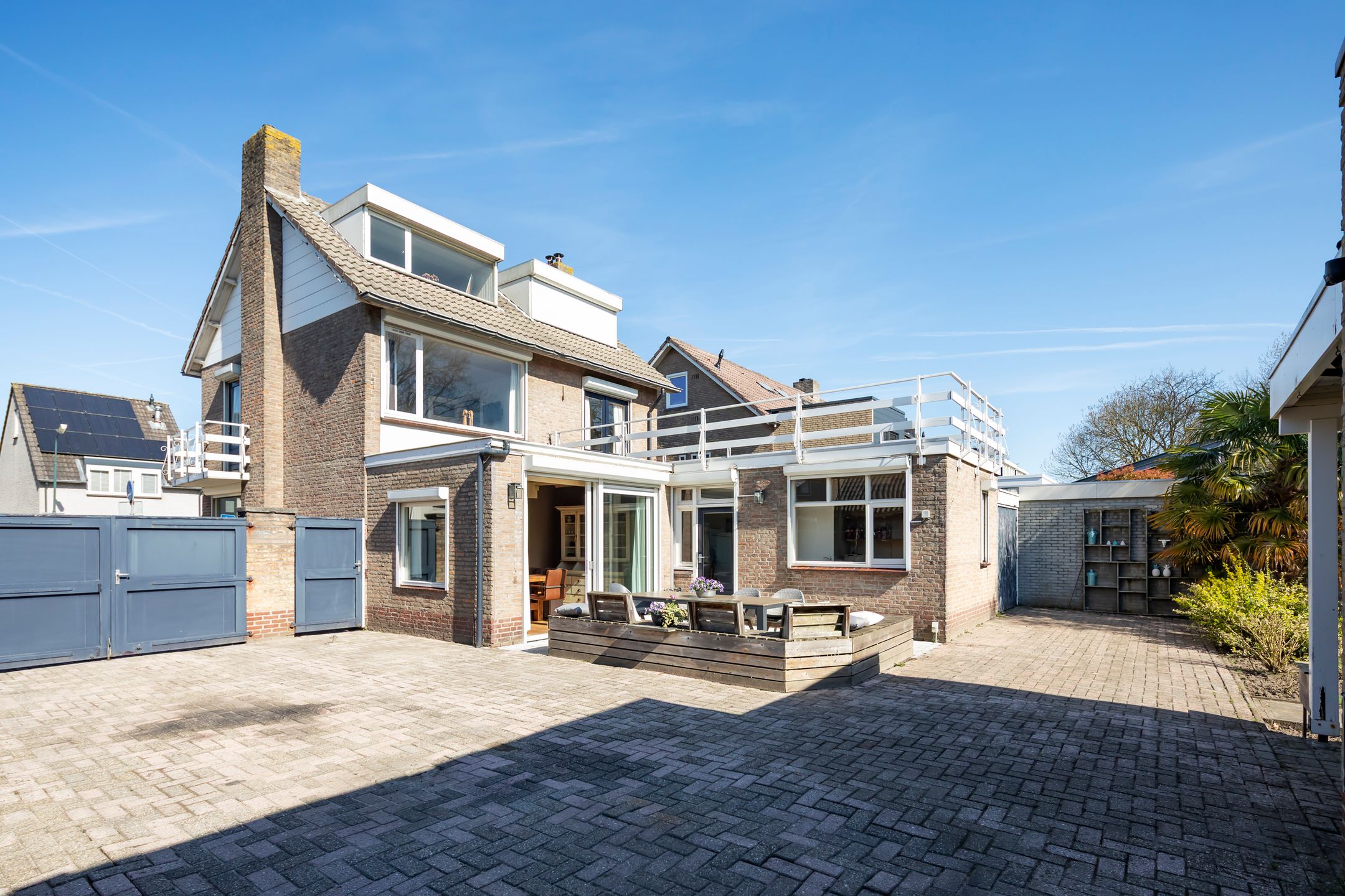 Spacious detached family residence with extensive parking and roof terrace in Oisterwijk Center — 30