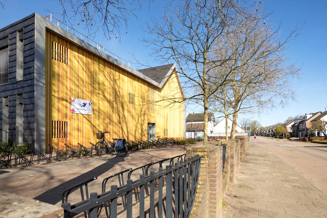 Spacious detached family residence with extensive parking and roof terrace in Oisterwijk Center — 37