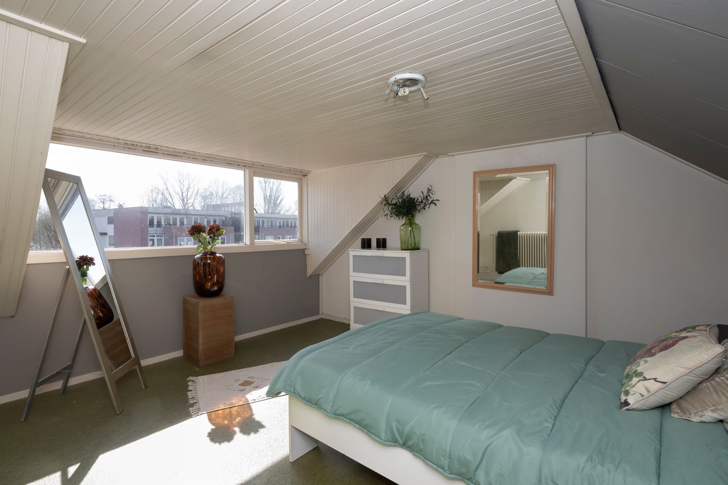 Spacious detached family residence with extensive parking and roof terrace in Oisterwijk Center — 19