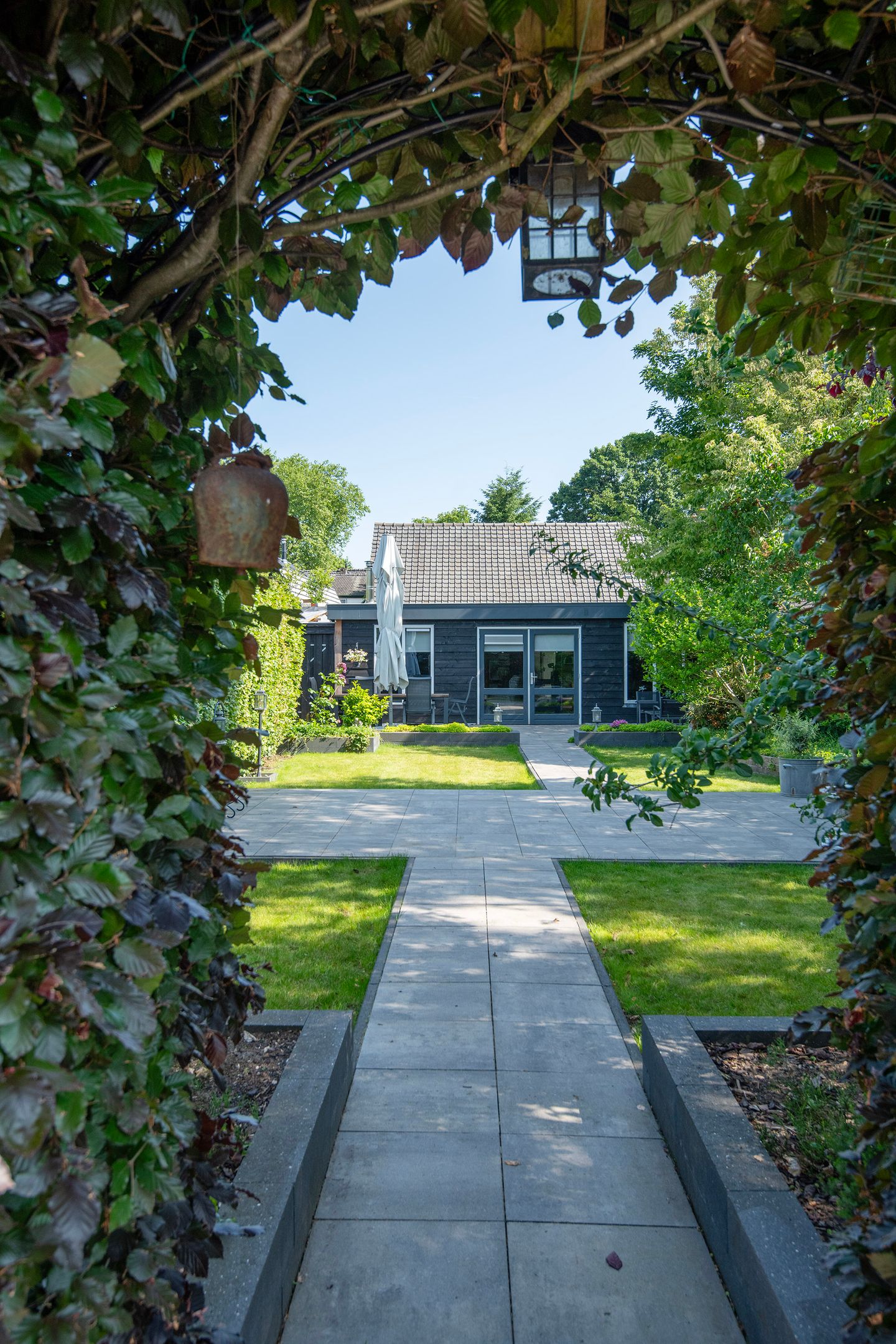 Charming Detached House with Large Outbuilding — 34