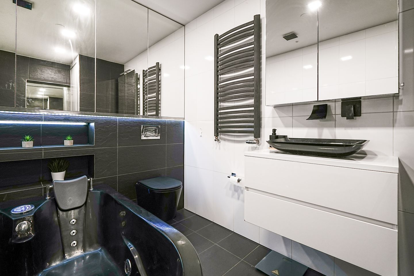 Move-in Ready Ground Floor Apartment with Garden and Energy Label A in Vlaardingen — 28