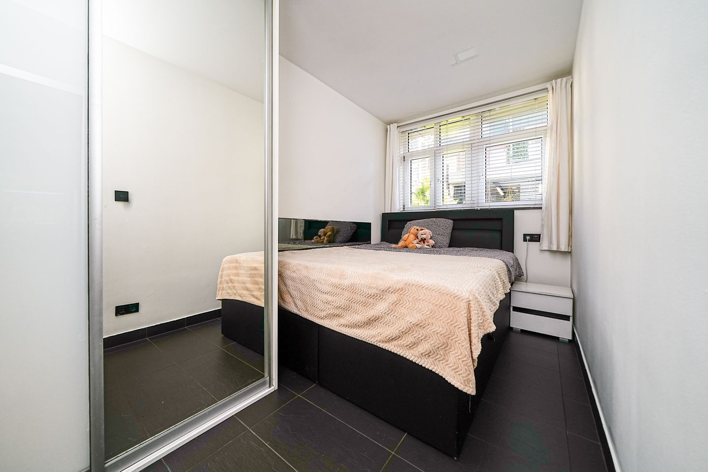Move-in Ready Ground Floor Apartment with Garden and Energy Label A in Vlaardingen — 34