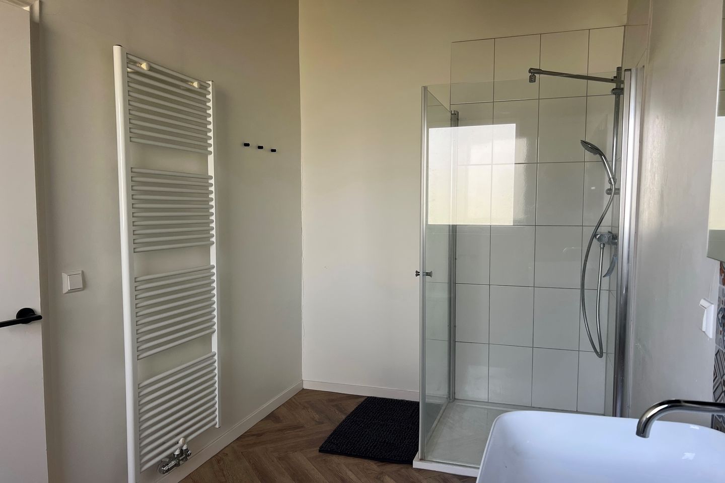 Spacious corner apartment with 3 bedrooms, 3 bathrooms, and 2 balconons in Gorinchem Center — 13