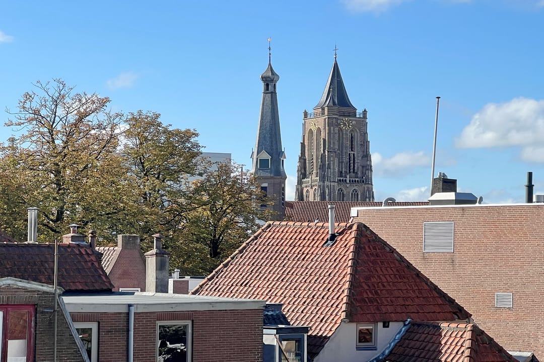 Spacious corner apartment with 3 bedrooms, 3 bathrooms, and 2 balconons in Gorinchem Center — 40