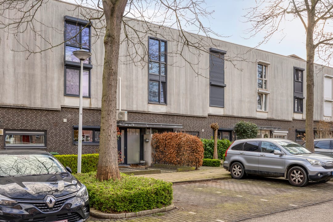 Spacious terraced house in Caberg with 4 bedrooms and roof terrace — 47