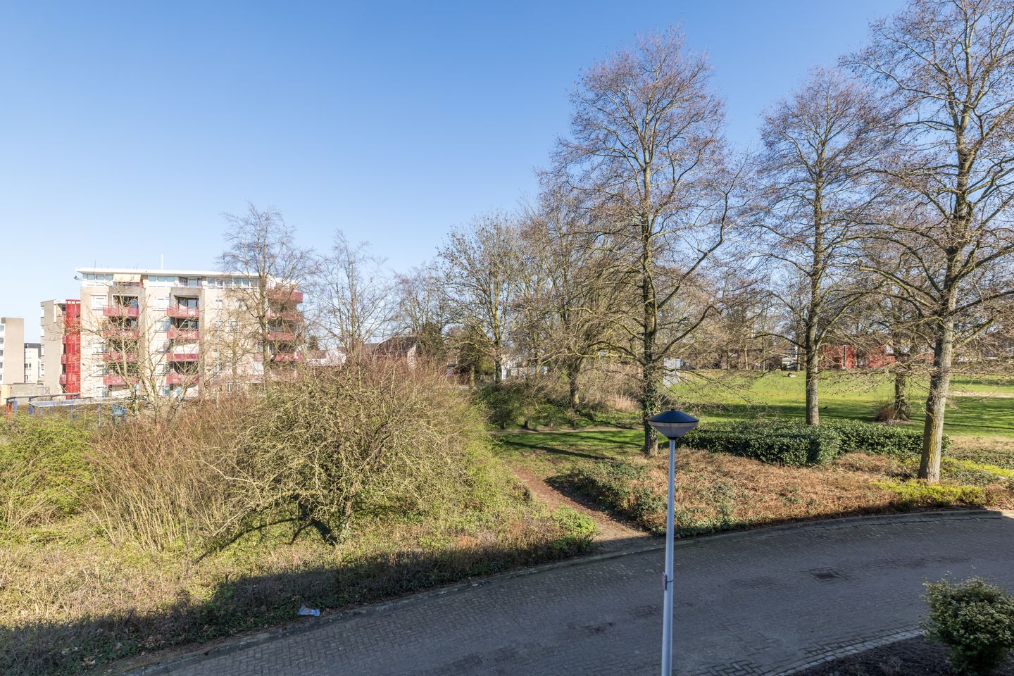 Renovation opportunity: Corner house with garage in quiet Kerkrade neighborhood — 29