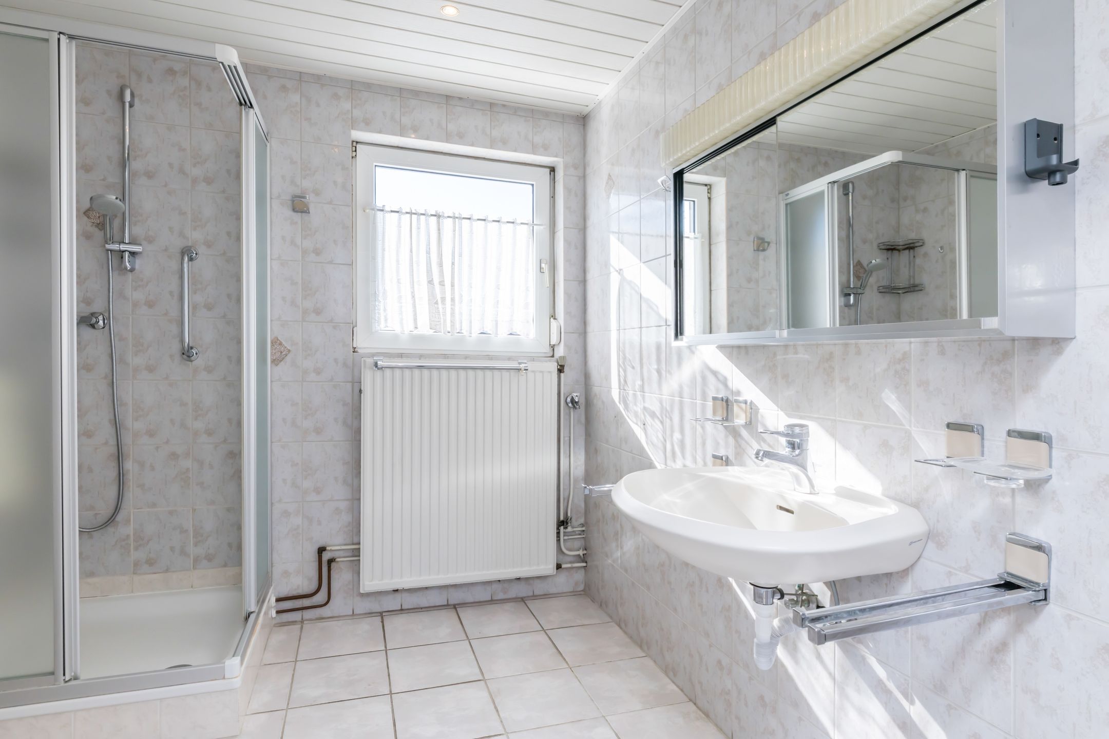 Renovation opportunity: Corner house with garage in quiet Kerkrade neighborhood — 15