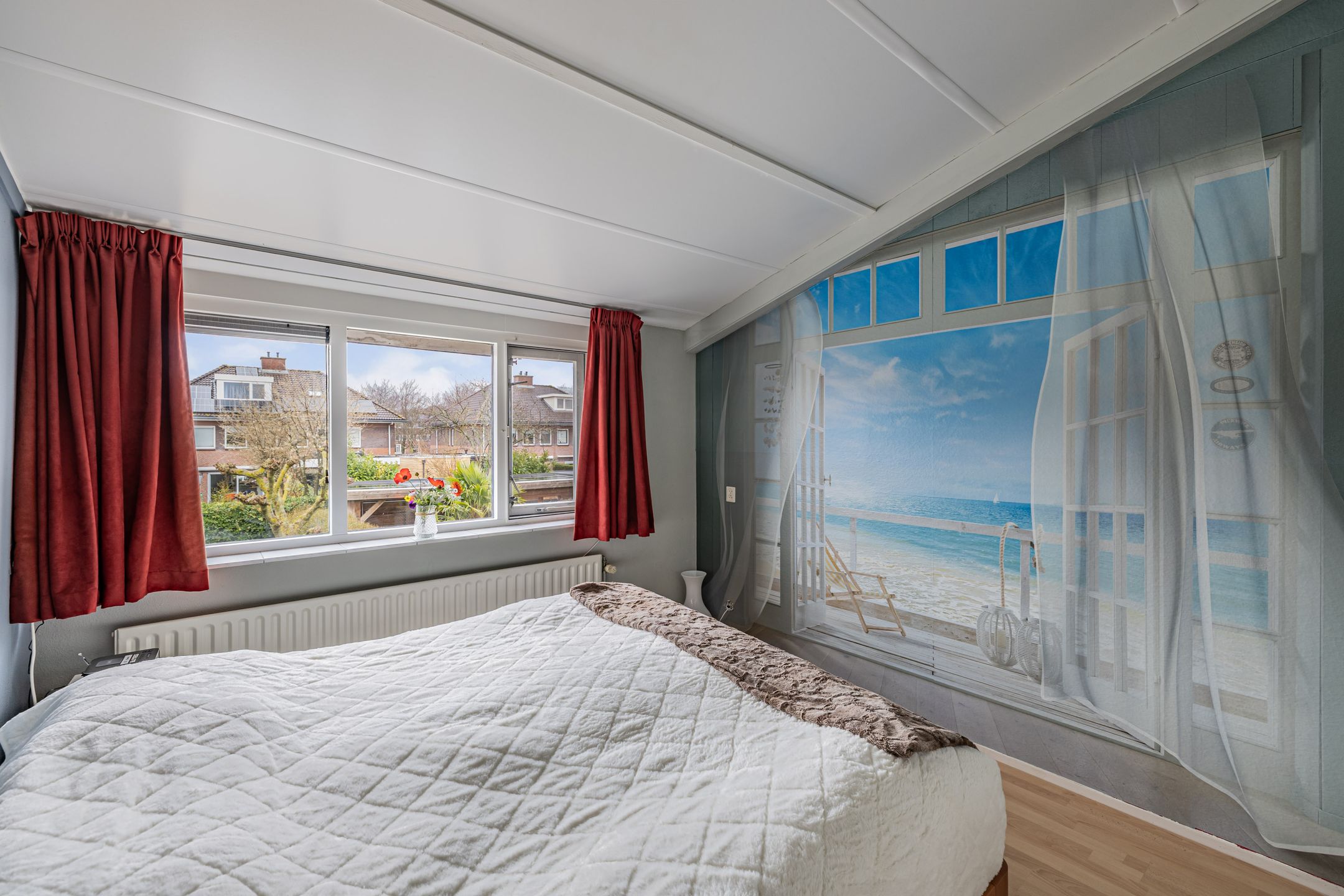 Spacious semi-detached family home with home office potential and energy label A — 27