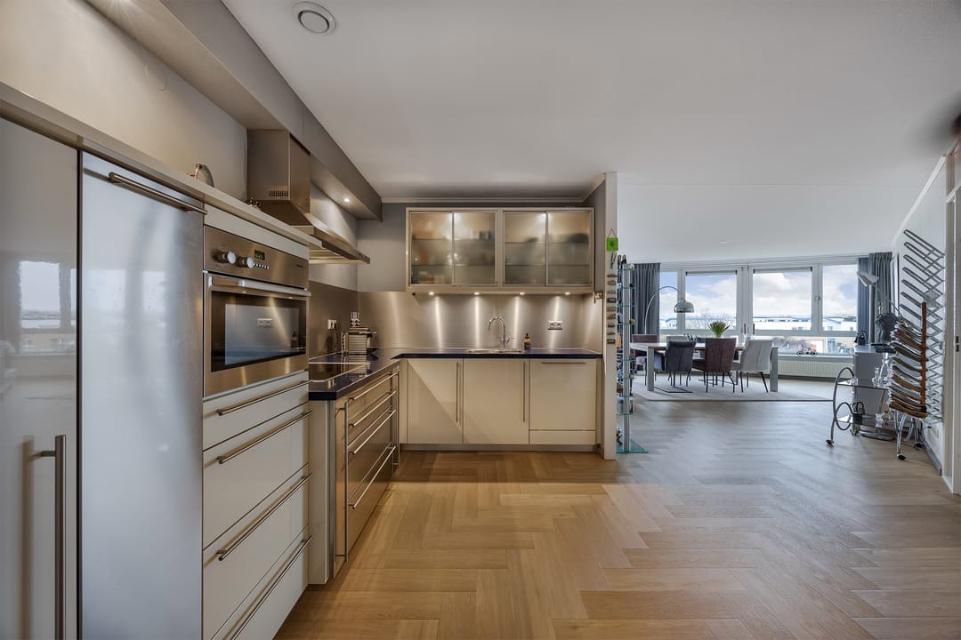 Photo 2 of Lemmerstraat 109