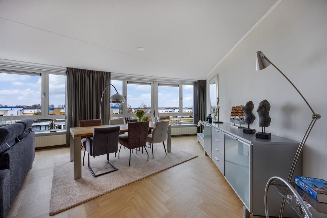 Photo 8 of Lemmerstraat 109