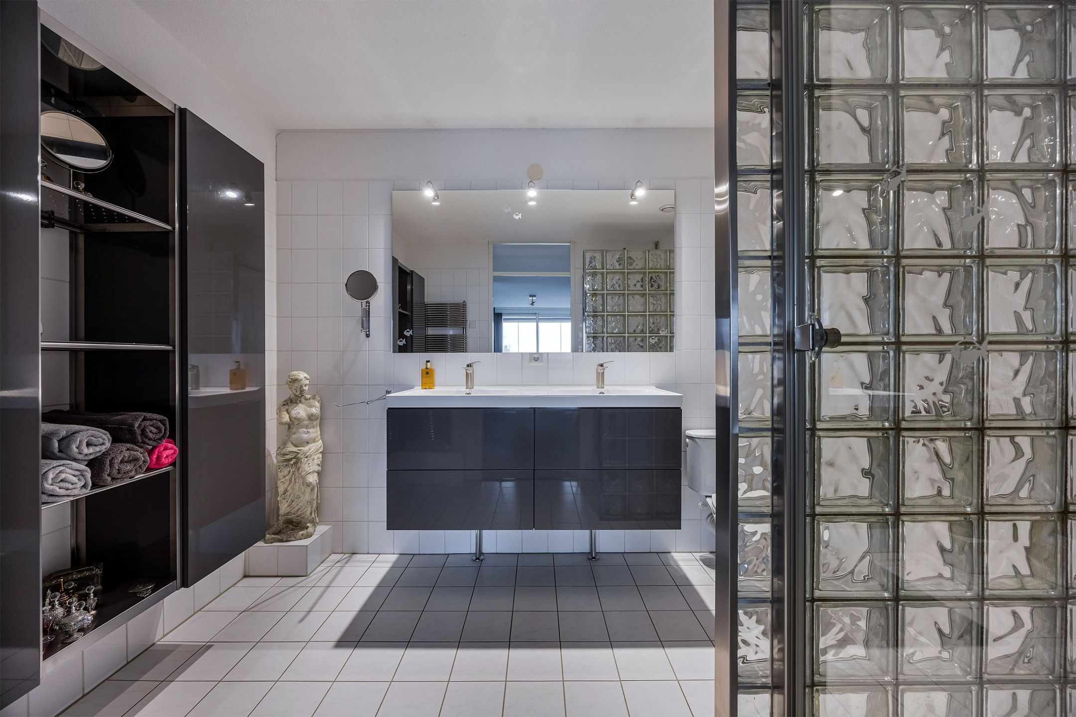 Photo 21 of Lemmerstraat 109