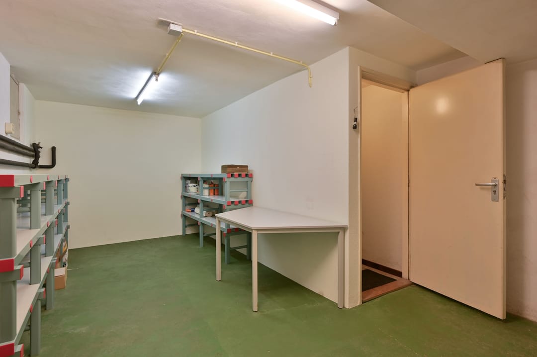 Spacious Detached Villa with Large Garden in Baarn — 28