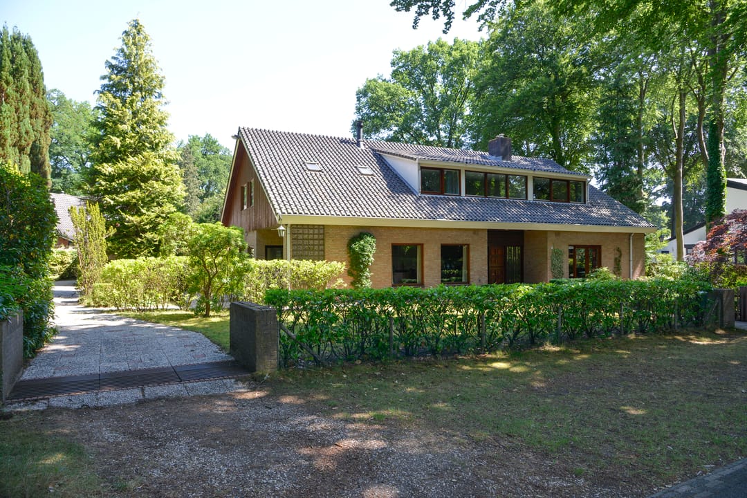 Spacious Detached Villa with Large Garden in Baarn — 43