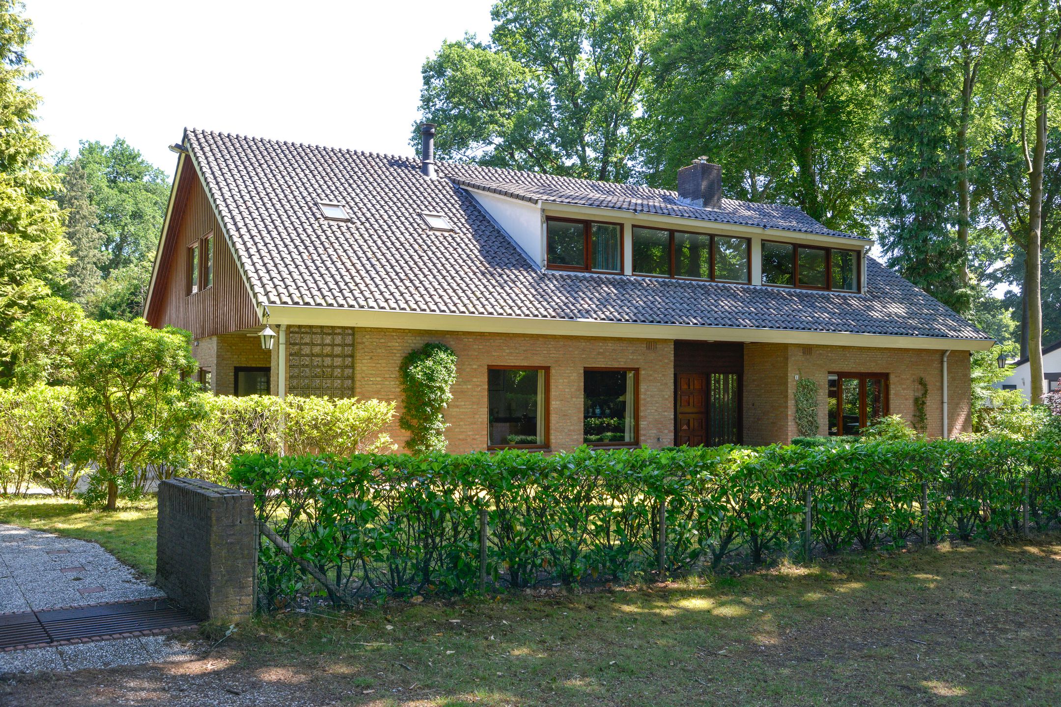 Buying a house in The Netherlands., Prinses Carolinalaan 8