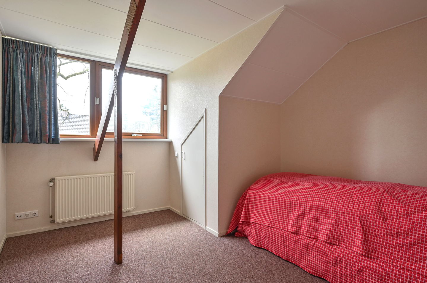 Spacious Detached Villa with Large Garden in Baarn — 34