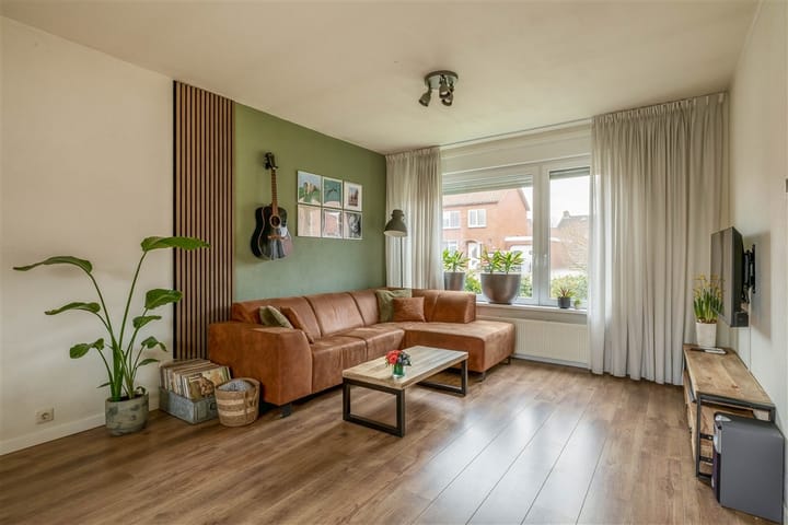 Photo 2 of Rabenhauptstraat 16
