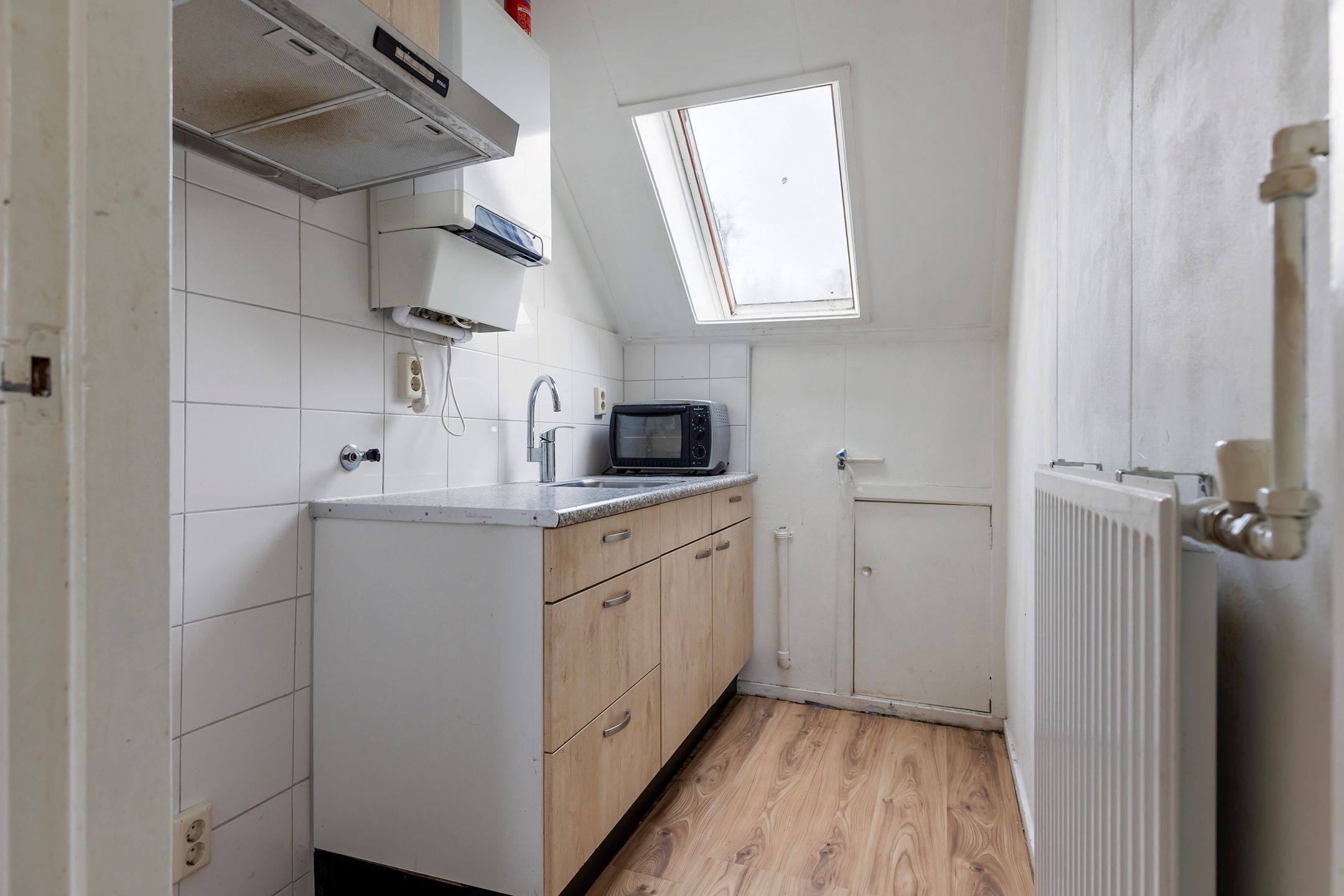 Living and Investing in a Historic Townhouse with Three Independent Units — 31