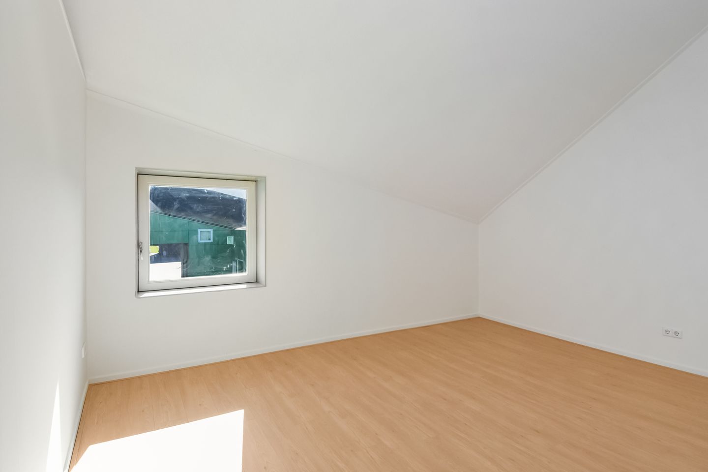 Spacious 4-room family home in water-rich Ypenburg — 25