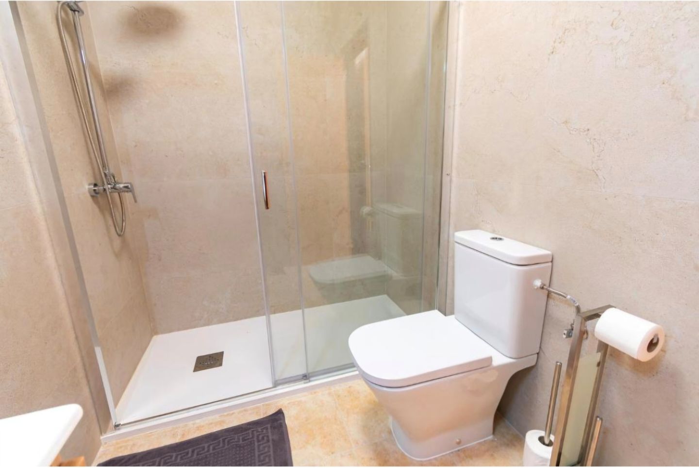 Foto 25 van Urbanización Collados Zieschang 50