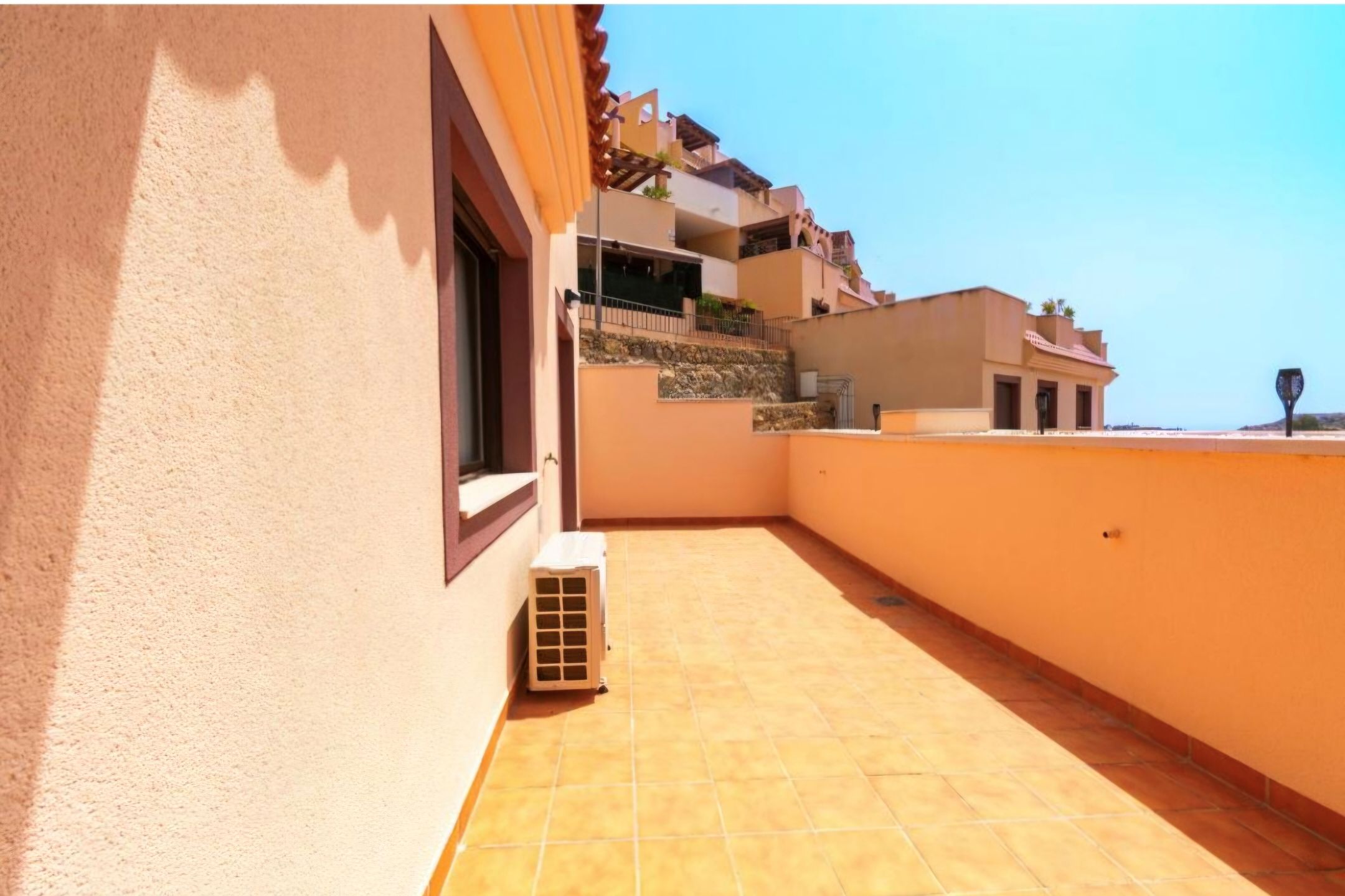 Key-Ready Apartment with Sea View and Terrace in Águilas — 29