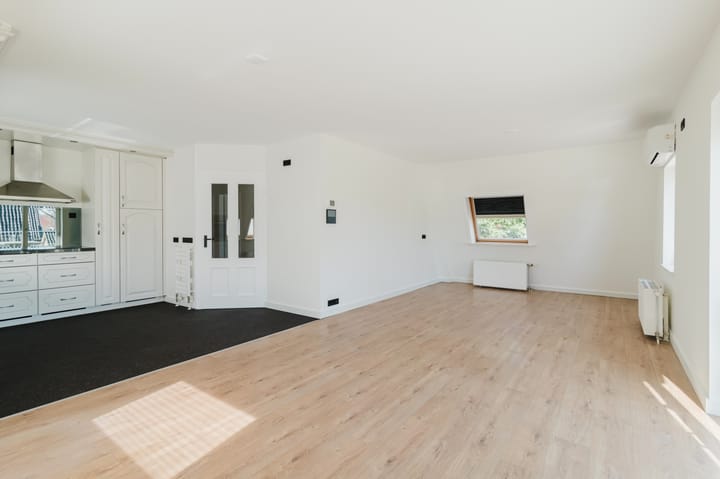 Photo 5 of Dorpsstraat 6-B