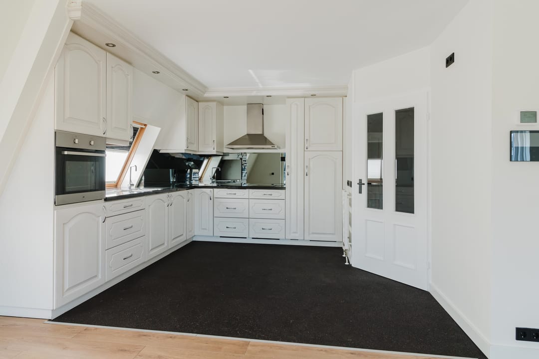 Photo 8 of Dorpsstraat 6-B