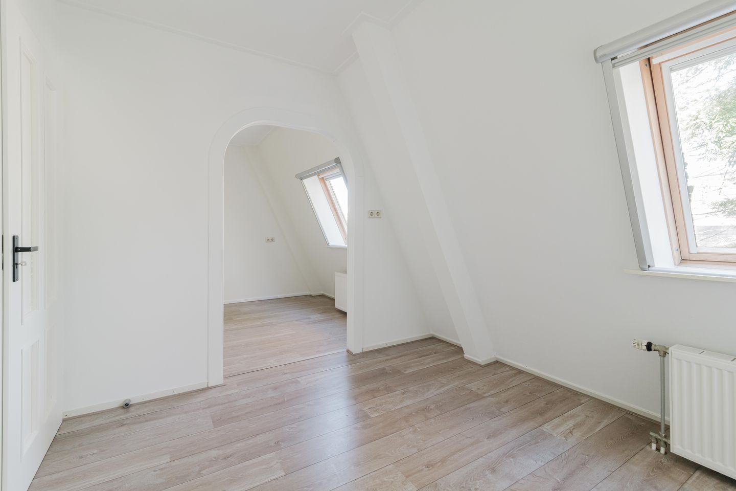 Photo 10 of Dorpsstraat 6-B