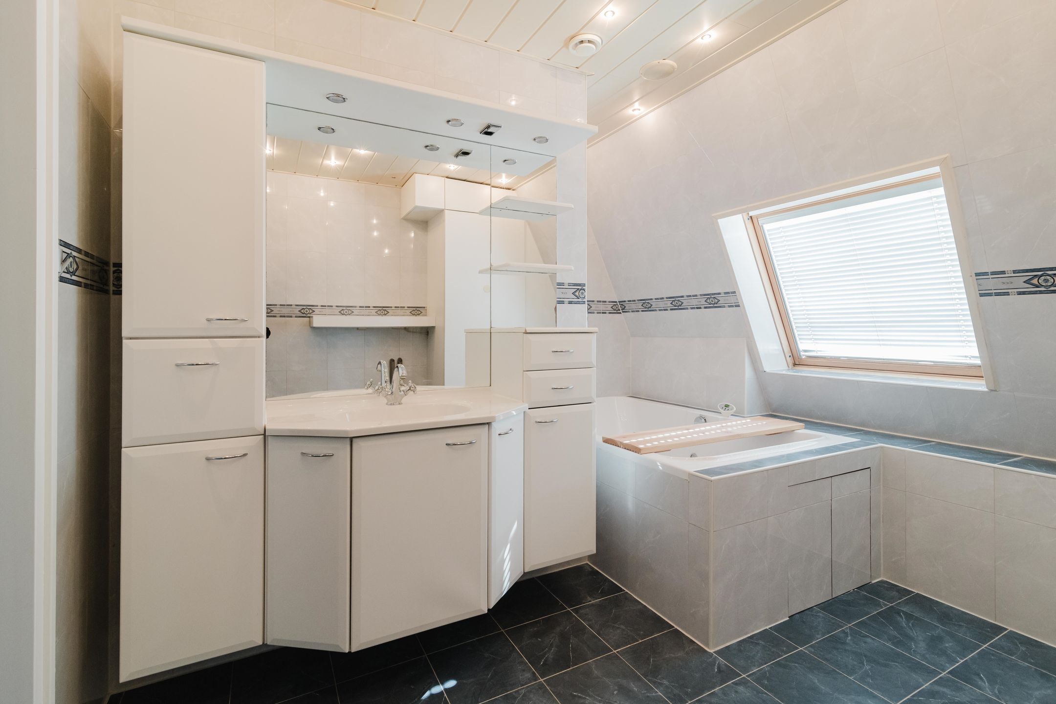 Photo 15 of Dorpsstraat 6-B