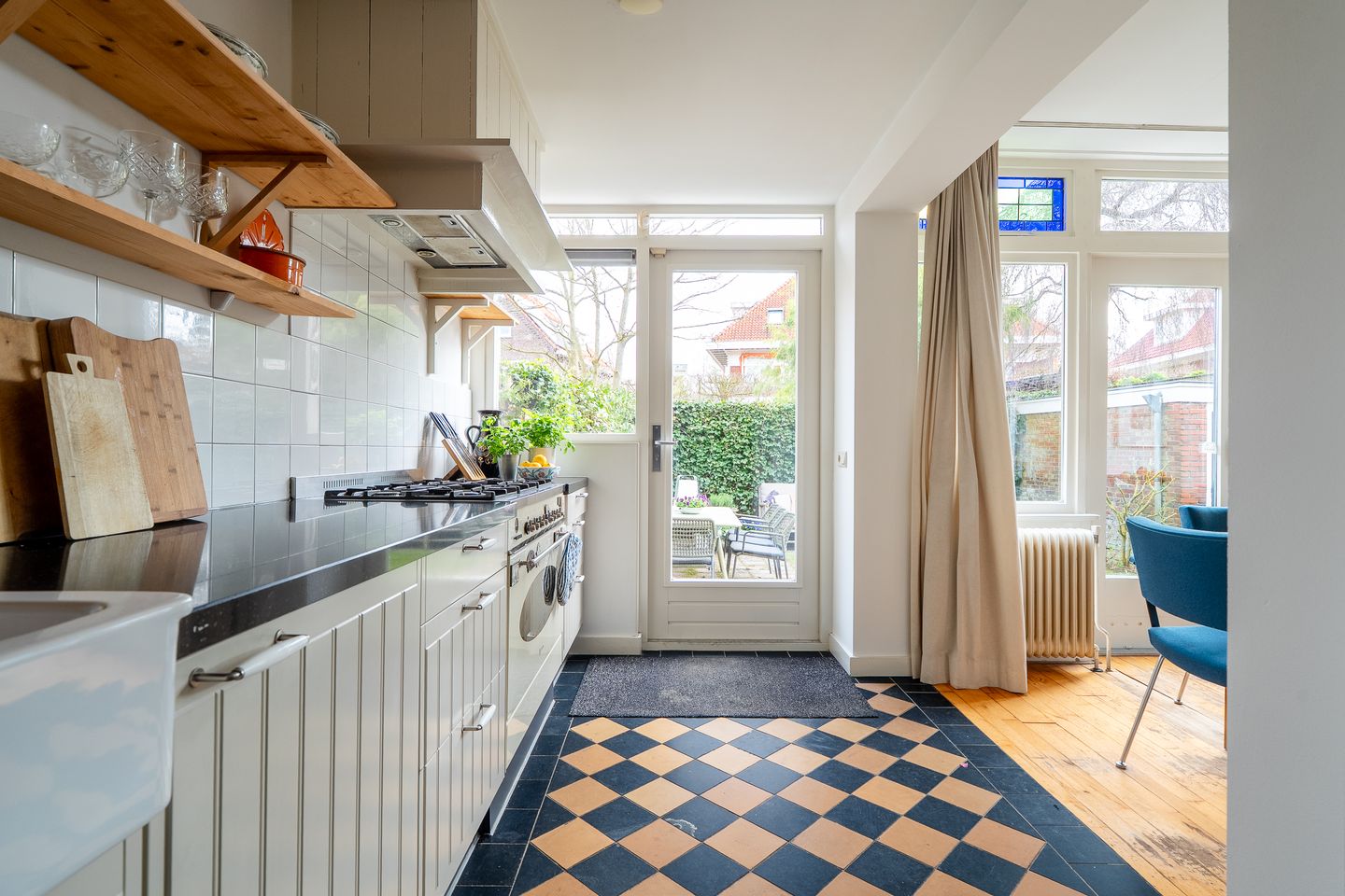 Foto 49 van Koninginnelaan 15