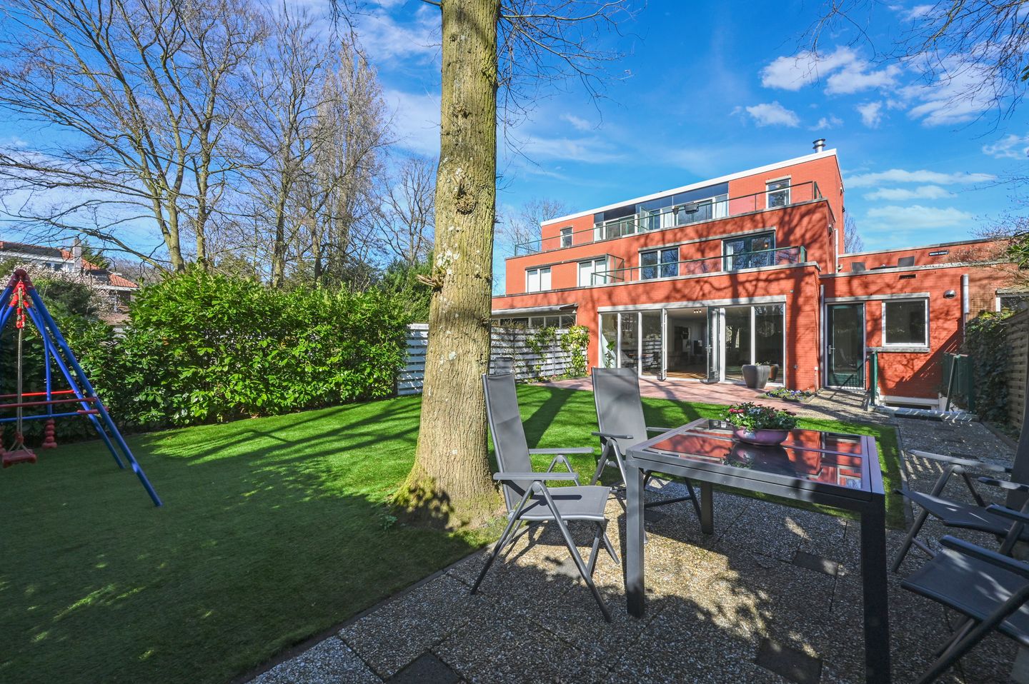 Exceptional Family Residence Surrounded by Woodlands in Wassenaar — 18