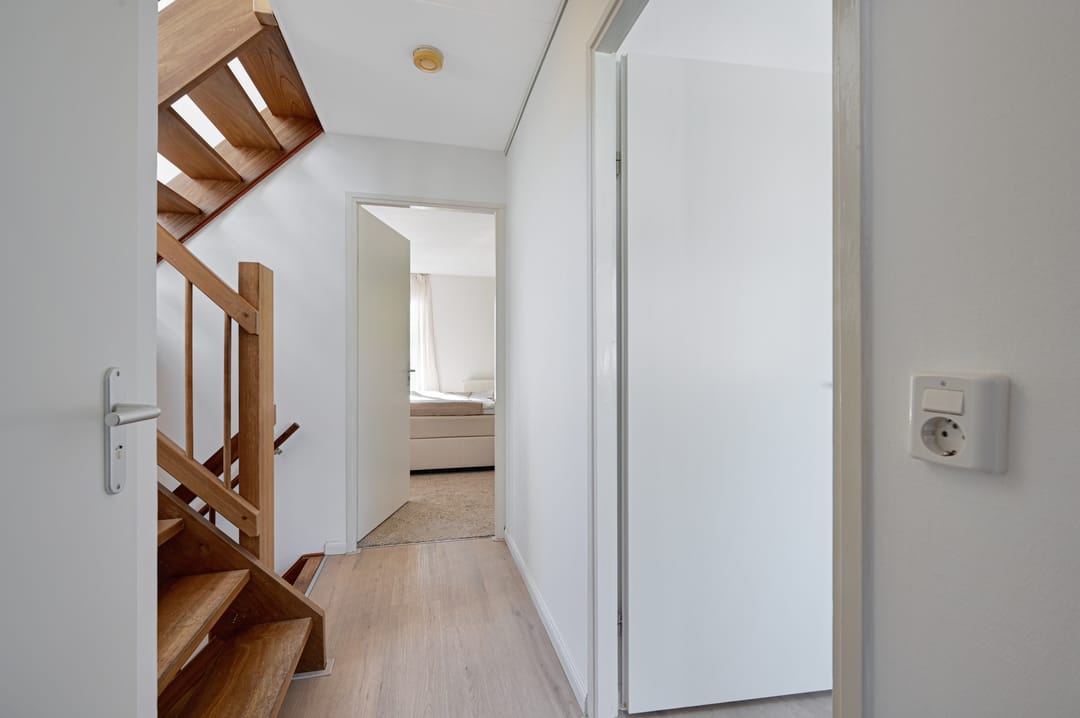 Exceptional Family Residence Surrounded by Woodlands in Wassenaar — 34