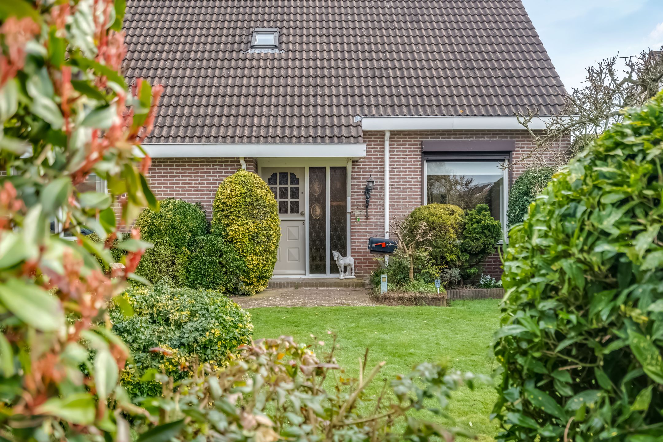 Detached Bungalow at Water with Private Mooring — 9