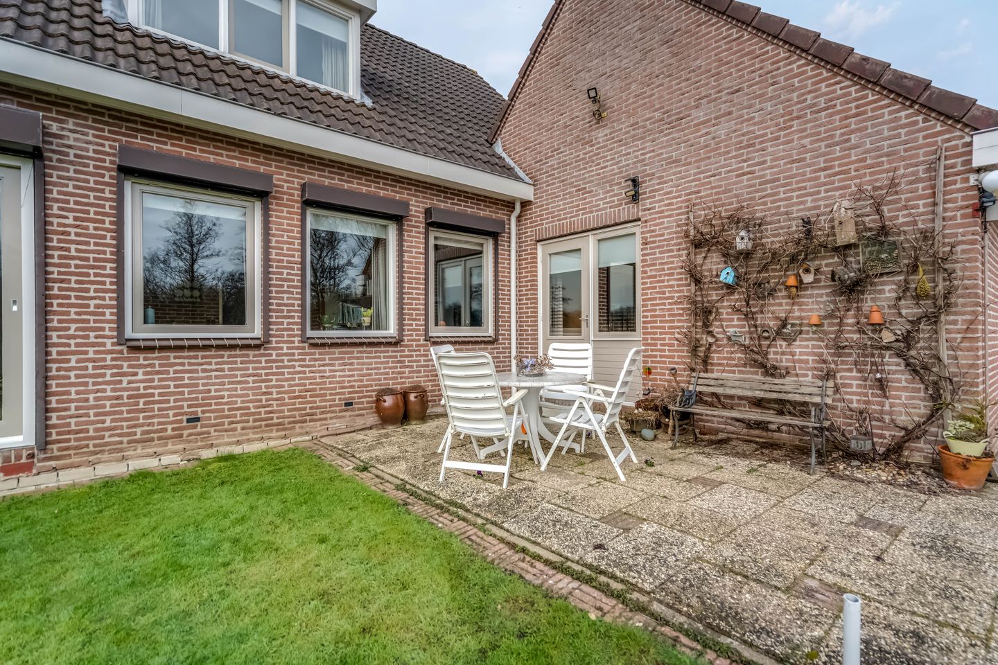 Detached Bungalow at Water with Private Mooring — 34