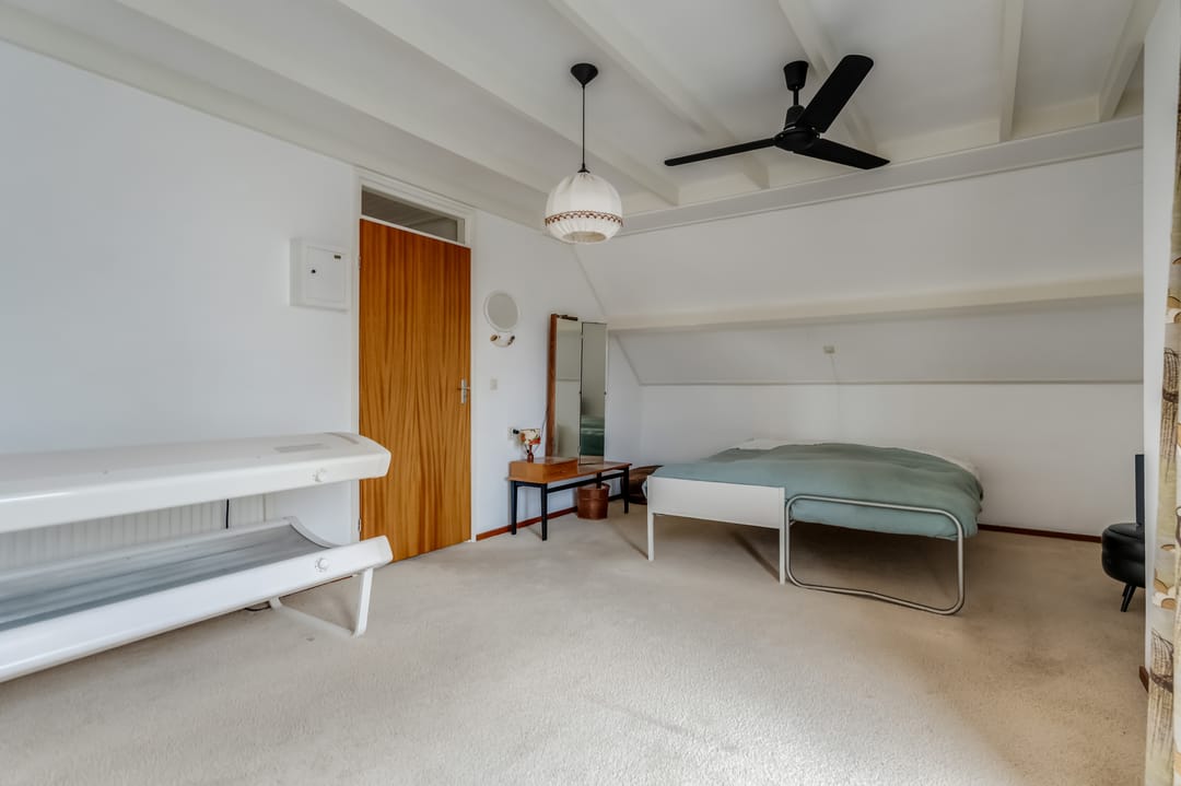 Detached Bungalow at Water with Private Mooring — 47