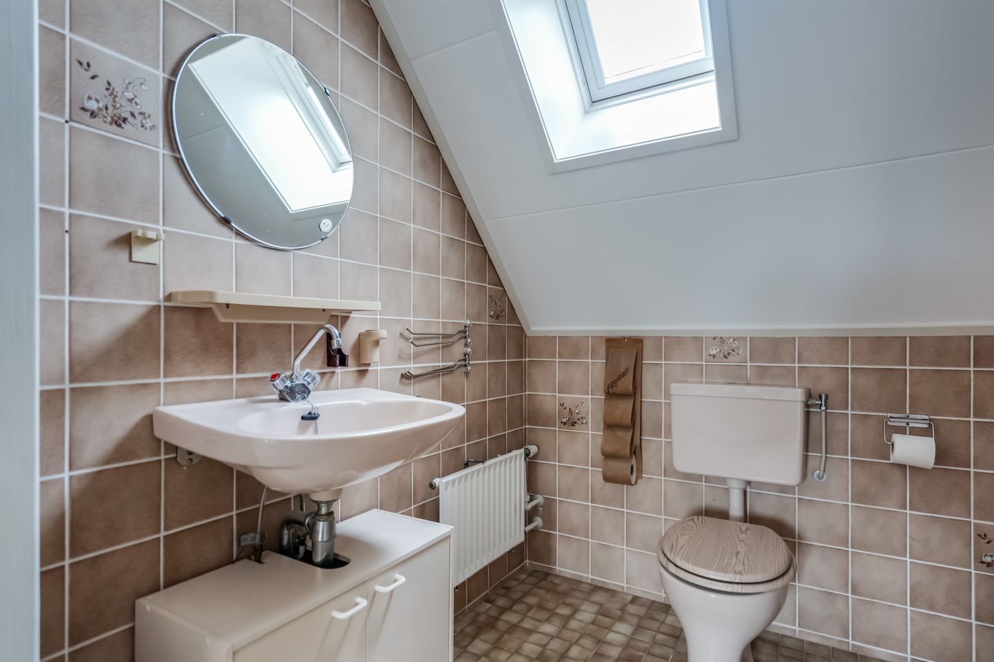 Detached Bungalow at Water with Private Mooring — 50