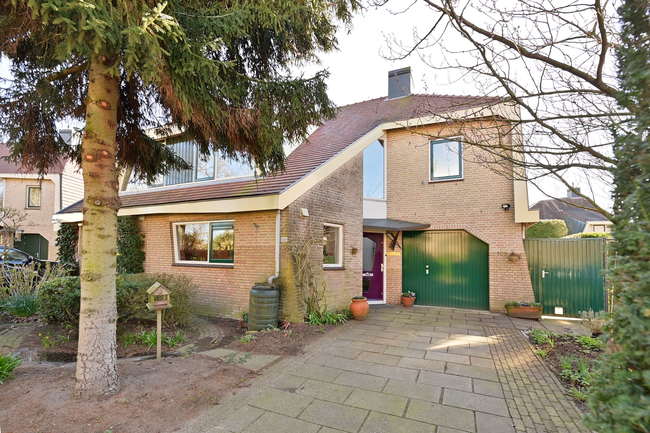 Buying a house in The Netherlands., Pastoor Hendrikspark 109