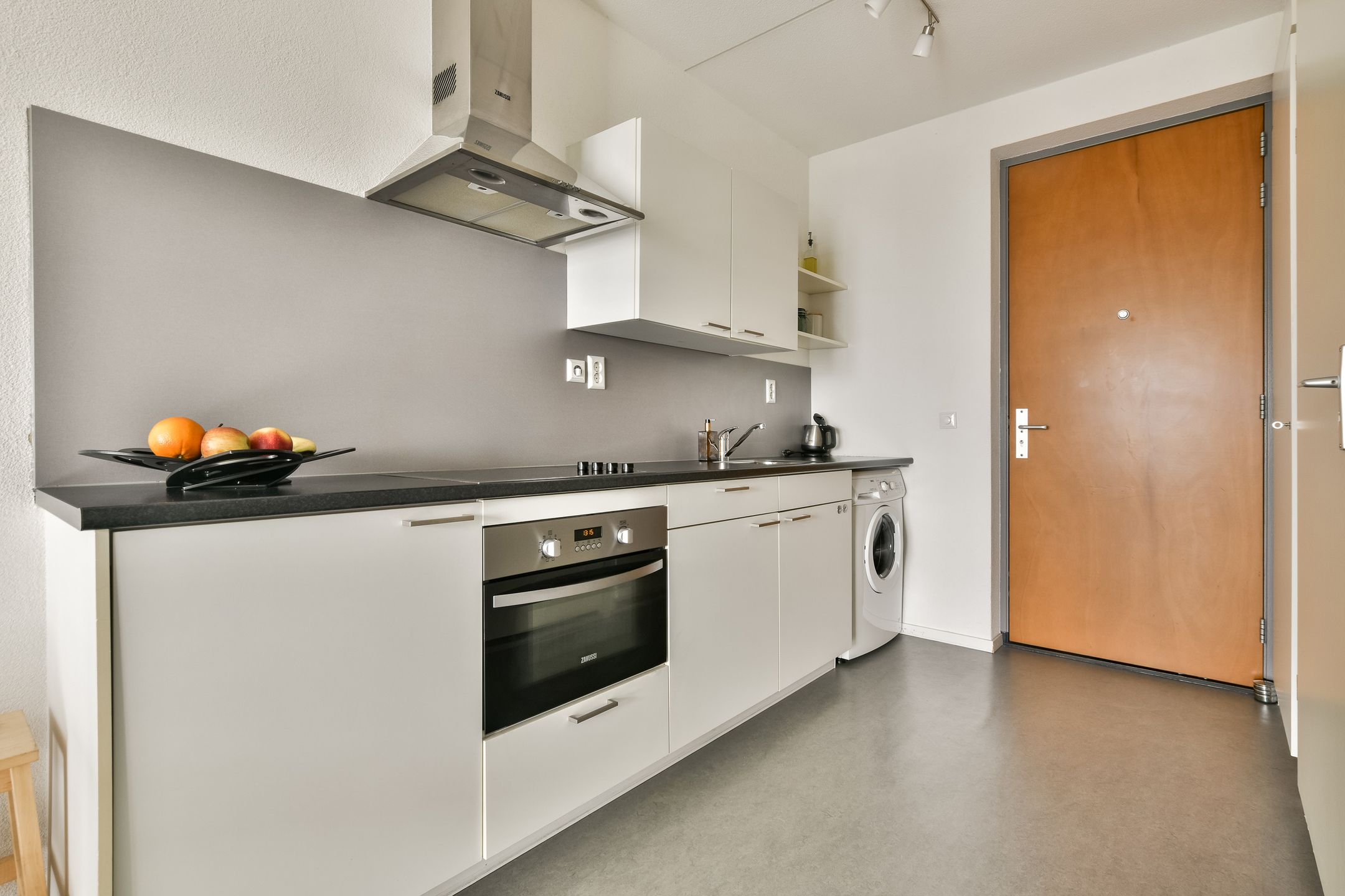 Photo 9 of Welnastraat 657