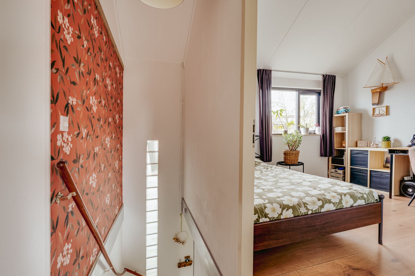 Foto 19 van Elstarstraat 105